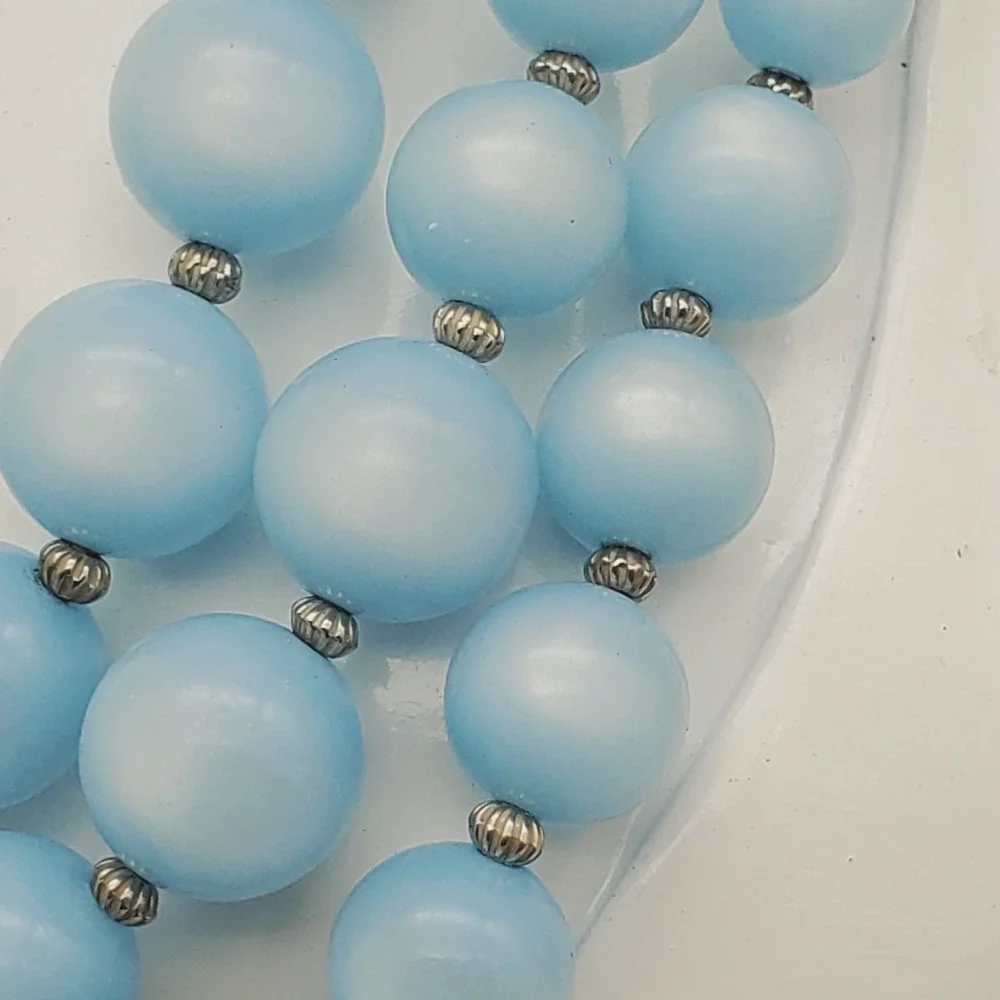 Sky Blue Beaded Acrylic Necklace Triple Strand Graduated Silver Tone Layered Vtg
